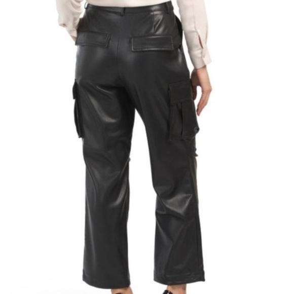 7 For All Mankind Black Faux Leather Cargo Drawstring Ankle Pants Size XS - Picture 2 of 10